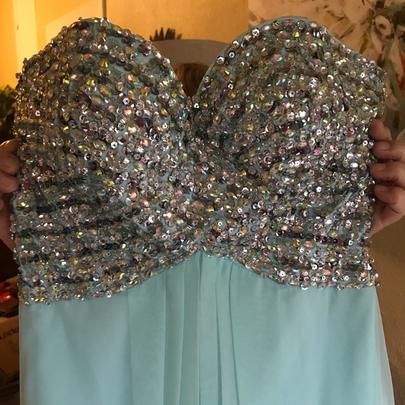 Prom Dress. Worn once; looks brand new! Size 2. - Picture 2 of 7